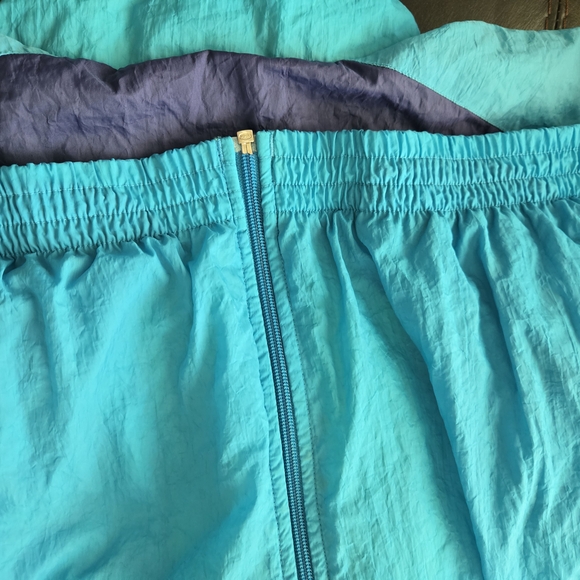 Nike Vibrant Blue and Neon Green Jacket - Picture 7 of 8